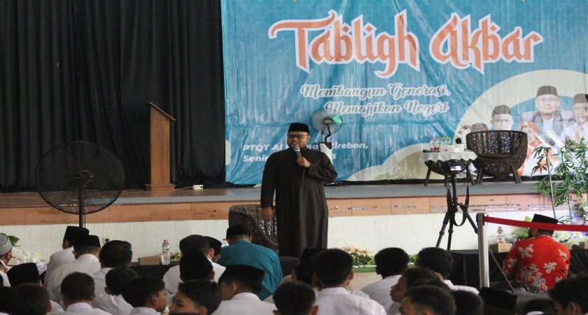 TABLIGH AKBAR MILAD KE-25 YAYASAN AL-HIKMAH CIREBON